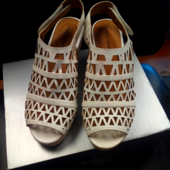 Womens ComfortView Espadrille Sandals Size 9.5M White Wedge Heel Open Toe - Picture 2 of 7